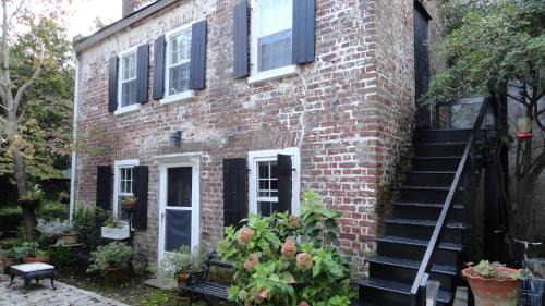 One-Bedroom Cottage