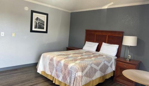 Deluxe Single Room