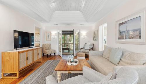 Three-Bedroom Vacation Home 