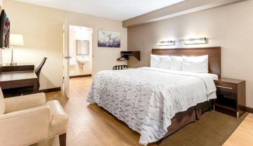 Deluxe King Room Disability Access Smoke Free