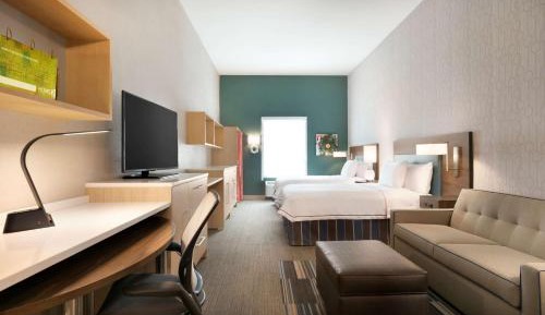 Queen Studio with Two Queen Beds - Non-Smoking