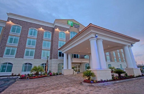 North Charleston Hotel | Holiday Inn Express and Suites North Charleston, an Ihg Hotel
