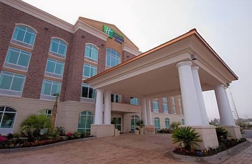 North Charleston Hotel | Holiday Inn Express and Suites North Charleston, an Ihg Hotel