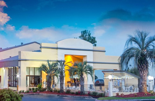 Ladson Hotel | Days Inn by Wyndham Ladson Summerville Charleston