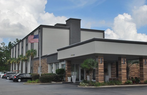 Summerville Hotel | Wyndham Garden Summerville