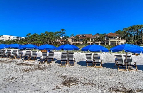 Night Heron Condo | New Listing 2 BR Night Heron Close to Beach w Lagoon Views Sleeps 6 King 4 Twins
