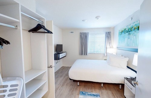 Clegg Apartment | 3 Bedroom 2 Bath Furnished Apartment