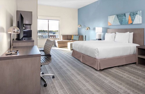 Charlotte Hotel | Hyatt House Charlotte/Rea Farms