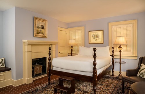 Charleston Historic District House | The Jasmine House