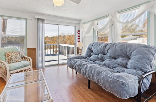 New London House | Lakefront Retreat In Badin Shores Resort 2 Bedroom Home
