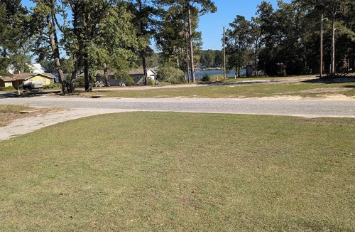 Summerton House | Charming 2-BR 2BA on Lake Marion- John C Landing -Cuddo Summerton SC