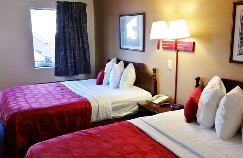 Gracewood Hotel | Country Hearth Inn & Suites Augusta