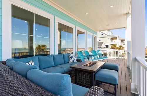 Crescent Beach House | Carolina Breeze 8BR Luxury Vacation Home