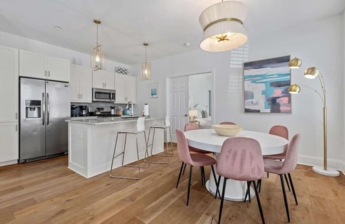 Mount Pleasant House | Sweet Retreat, Old Village, 5 Mins to Dtwn