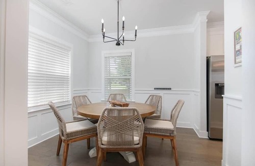 Mount Pleasant House | Southern Charming New Home-mins to Beach & DT