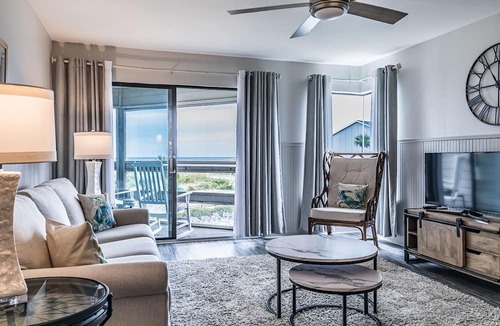 Oceanmarsh Subdivision Condo | Beach and Pool Views! Newly Listed Villa on Harbor Island