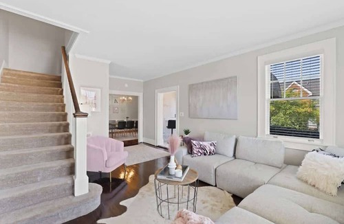 Columbia Condo | Stylish King Retreat Near 5 Points with Patio