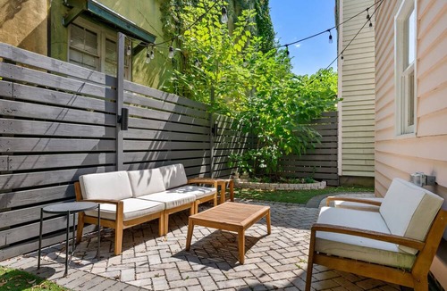 Cannonborough Elliotborough Apartment | Beautiful Penthouse Condo Just Steps to King