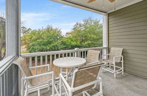 Central Myrtle Beach Condo | Magnolia Pointe 201 2nd floor w/elevator, pool