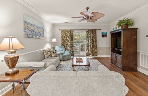 Central Myrtle Beach Condo | Magnolia Pointe 201 2nd floor w/elevator, pool