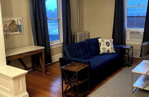 Old Southwest Apartment | Highland Park Place: Historic Two Bedroom Apt!