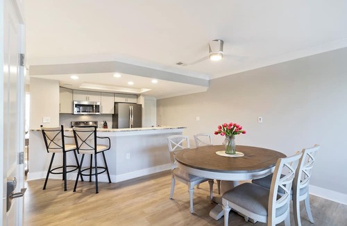 Shelter Cove Condo | Water & Marina Views, Pet Friendly-Near Beach