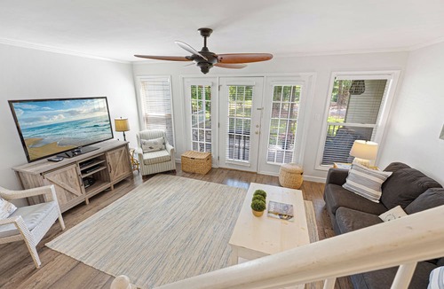 The Cottages Condo | Cozy Shipyard Retreat| 2BR, Patio, Beach Parking & Golf Course Views