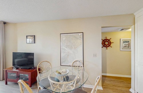Edisto Island Condo | Second-Floor Condo w/Private Covered Balcony, Views, Free WiFi, and Shared Pool
