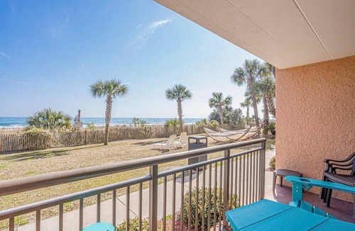 Myrtle Beach Condo | Great 1st floor unit that looks right out onto the beach with direct access