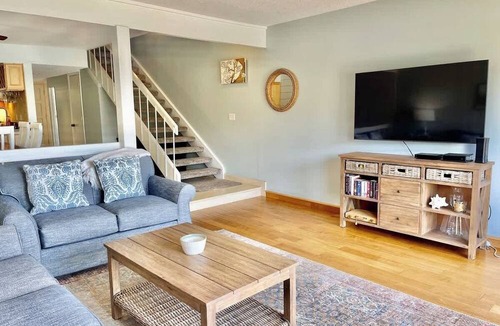 South Beach Condo | Pet Friendly Luxury Villa Lagoon Views Hilton Head