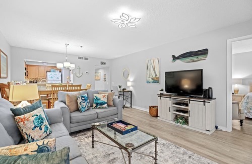 Arcadian Shores Condo | Laurel Ct 210 in Kingston w/Elevator, Pool, Beach