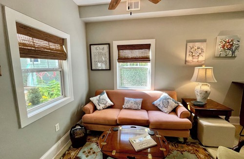 Beaufort Apartment | Camellia Suite, Apartment 1 at Magnolia Court