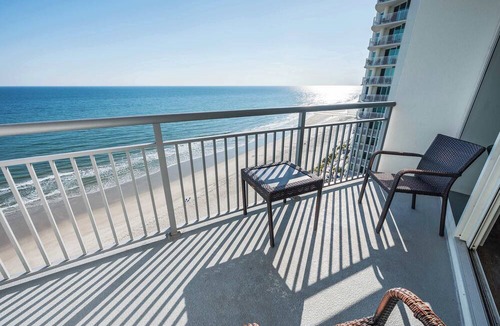 Downtown Myrtle Beach Apartment | Romantic Honey Moon Suite, Direct Oceanfront,Pools