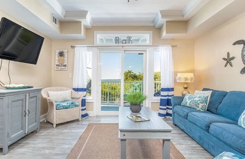 Tybee Island Condo | Bay View Villas 107 | Waterfront, Community Pool