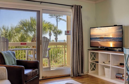North Forest Beach Condo | 116 Breakers-Oceanfront with Pool & Kiddy Pool. Steps to Dining & Shopping