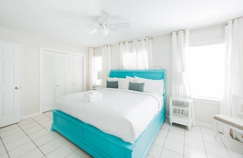 Historic District - North Apartment | Modern Pet Friendly Garden Home Walking Distance to River by Lucky Savannah