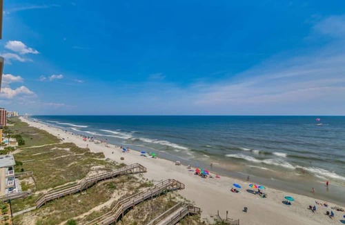 Crescent Beach Condo | Ocean Views and Spring Breeze | CS N703