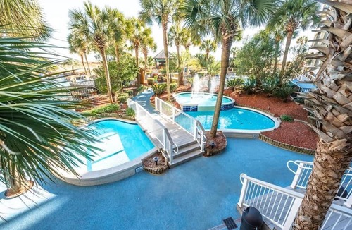 Windy Hill Condo | Penthouse! Ocean Front, Close to Barefoot Landing!