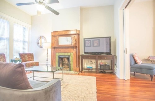 Savannah Victorian District Apartment | Relax Across from Forsyth Park | Cozy Pet-friendly Retreat by Lucky Savannah