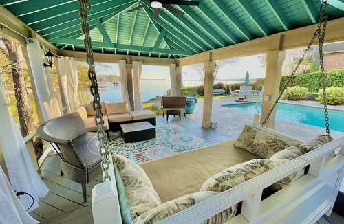 Lexington House | Lakefront Heaven! Pool, Cabana, Big yard & porches, kayak, In Lex! Boat Option!