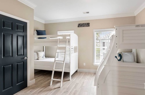 Waters Edge House | Southern Tides At Folly / On Water / 1 Block to Downtown / Walk To Beach / Pool