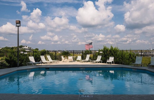 Edisto Island Villa | Newly renovated Villa with beautiful views of the Creek & River