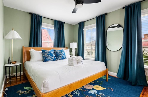 Cannonborough Elliotborough Apartment | Your Rooftop Haven | Sunset Suite Serenity