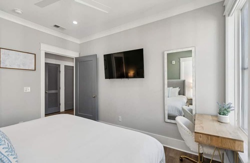 Cannonborough Elliotborough Condo | Modern Downtown Charleston Condo