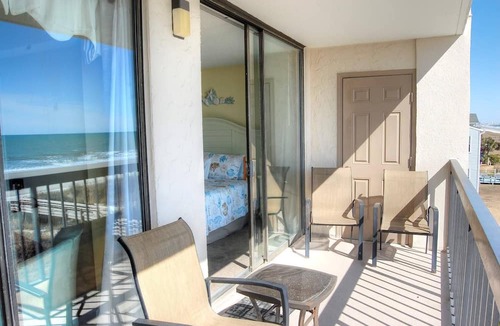 Windy Hill Condo | Beautifully decorated oceanfront condo close to Barefoot Landing inWater Pointe