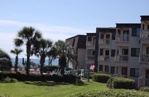 Myrtle Beach Condo | Popular Golden Mile location within a short distance to many local attractions!