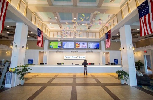 Surfside Beach Resort | Myrtle Beach | Romantic Golf Retreat | Pool + Golf