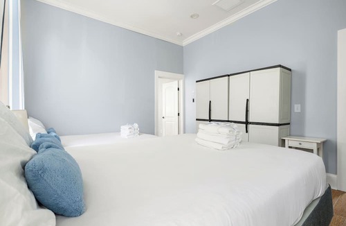 Charleston Historic District Apartment | Nightlife Central! | Entertainment District Loft