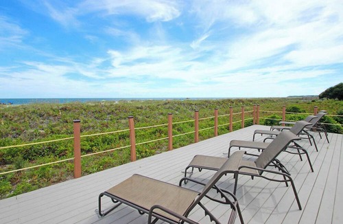 Folly Field Condo | Exquisite oceanfront top-floor condo has the feel of paradise on earth