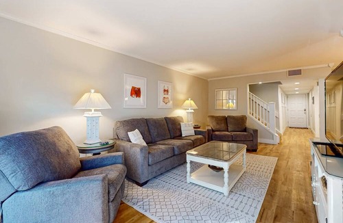 Harbour Town Condo | Enchanting condo just steps to golf & Harbour Town Marina